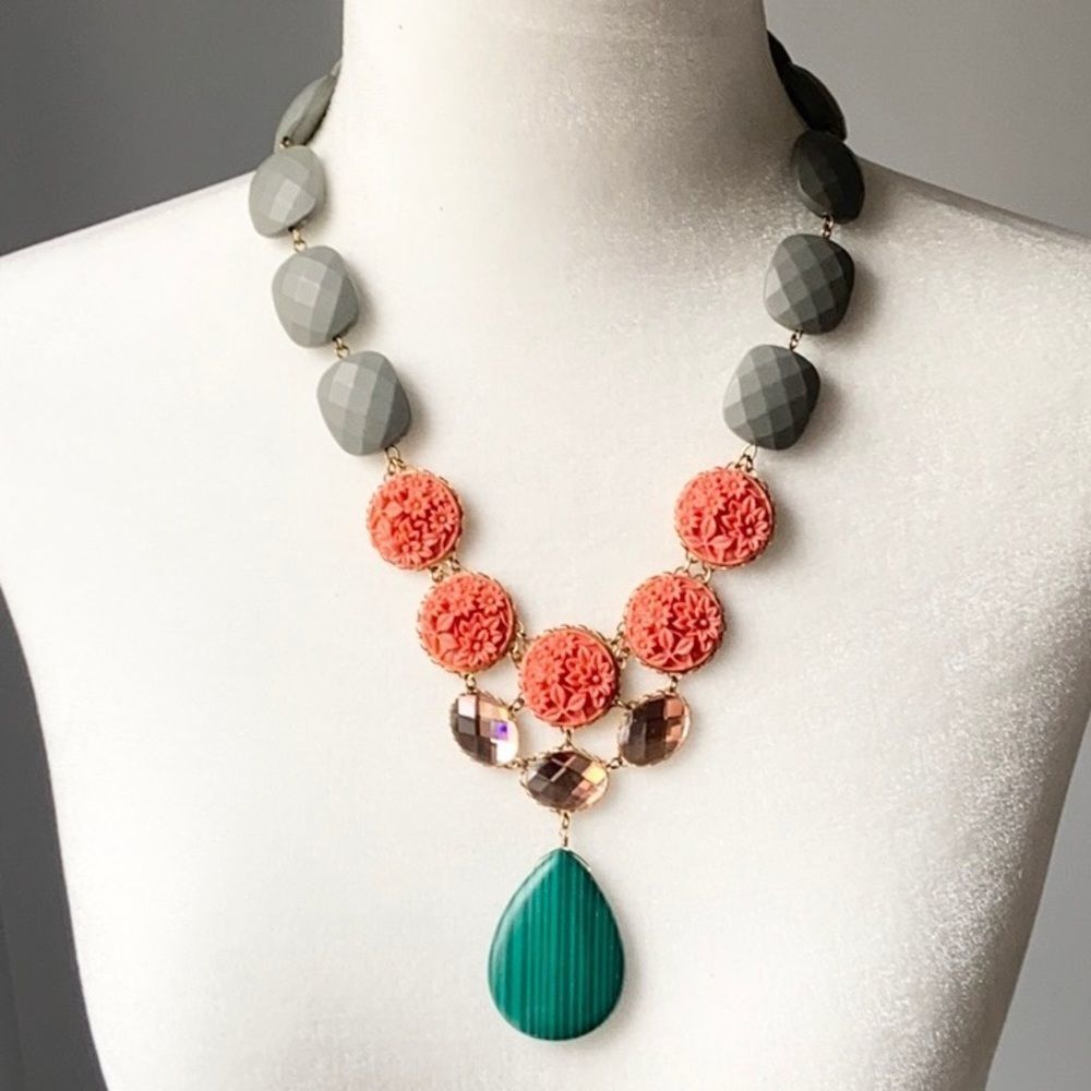 David Aubrey jewel floral pendant necklace